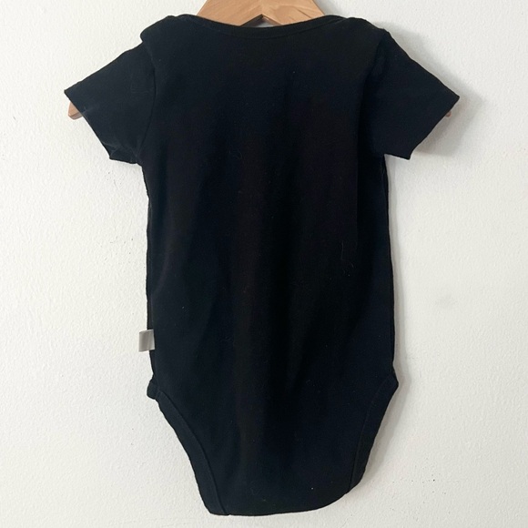 Player 2 video game baby announcement bodysuit - Picture 2 of 3